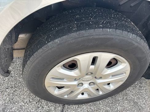 Used 2018 Dodge Journey SE FWD image 10