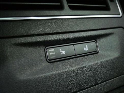 Used 2026 Jaguar F-PACE R-Dynamic S image 16