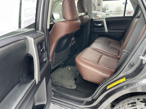 Used 2015 Toyota 4Runner Limited image 29