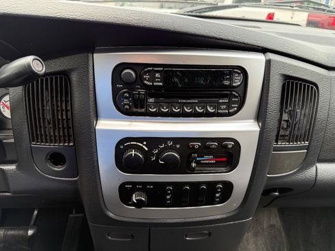 Used 2004 Dodge Ram 1500 Truck SLT w/ Sport Appearance Group AWD/4WD image 18