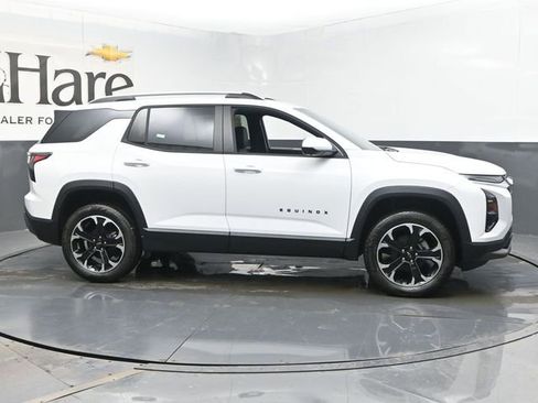 New 2026 Chevrolet Equinox LT w/ Convenience Package II image 1