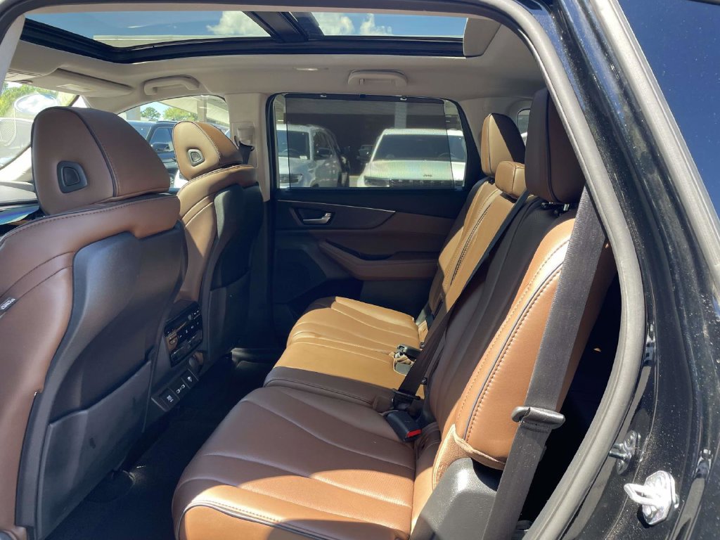 Used 2023 Acura MDX w/ Advance Package AWD/4WD image 21