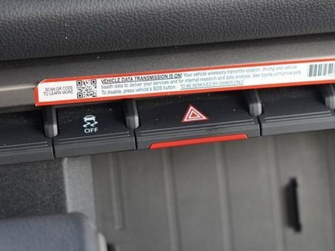 Used 2025 Toyota Tundra Limited image 35