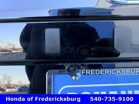 Used 2023 Honda Pilot TrailSport image 14