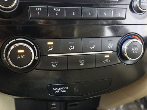 Used 2016 Nissan Rogue S w/ Appearance Package image 19