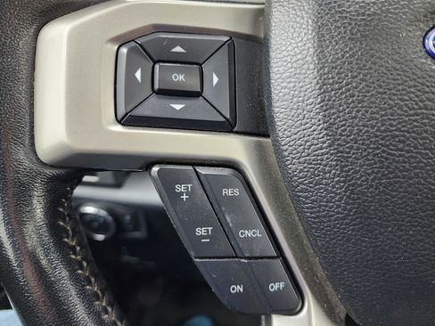 Used 2022 Ford F350 Lariat w/ Tremor Off-Road Package image 19