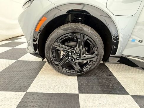 New 2026 Chevrolet Equinox EV RS image 11