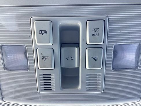 Used 2020 Volkswagen Golf 4-Door image 25