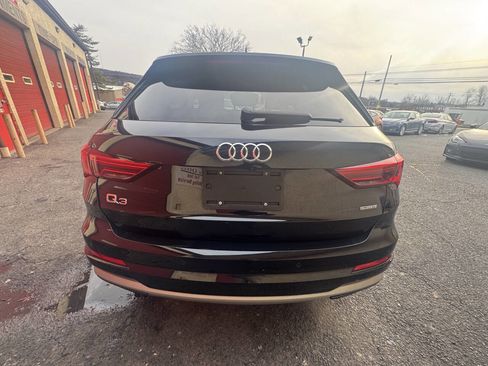 Used 2020 Audi Q3 2.0T Premium w/ Convenience Package image 6