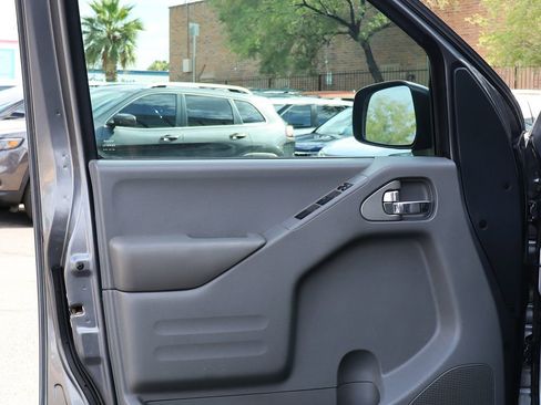 Used 2019 Nissan Frontier SV w/ Value Truck Package AWD/4WD image 36