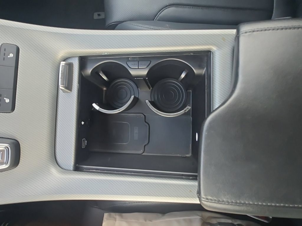 Used 2025 Hyundai Palisade SEL FWD image 26