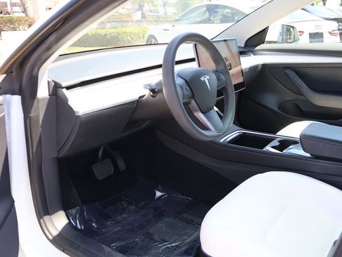 Used 2023 Tesla Model 3 Standard Range image 27
