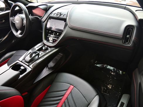 Used 2024 Aston Martin DBX 707 AWD/4WD image 10