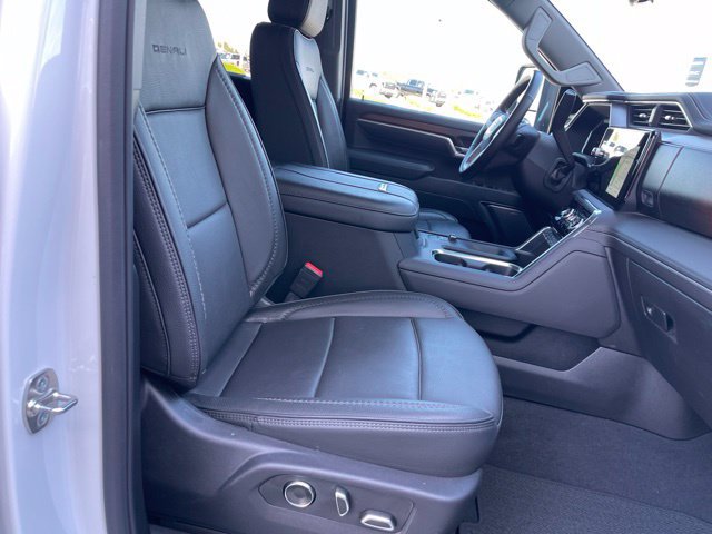 Certified 2025 GMC Sierra 3500 Denali w/ Denali Reserve Package AWD/4WD image 21