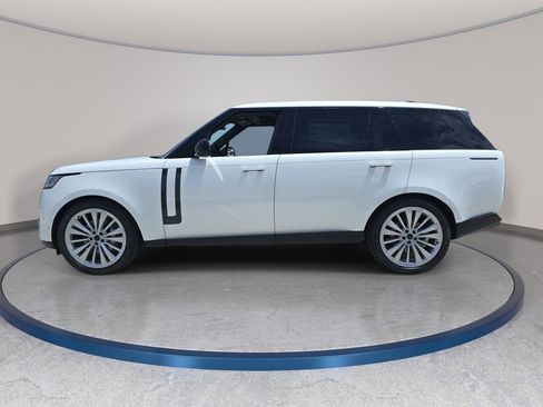 New 2026 Land Rover Range Rover Long Wheelbase SE AWD/4WD image 8
