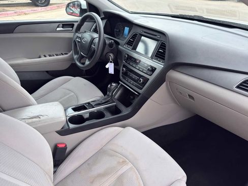 Used 2016 Hyundai Sonata SE FWD image 25
