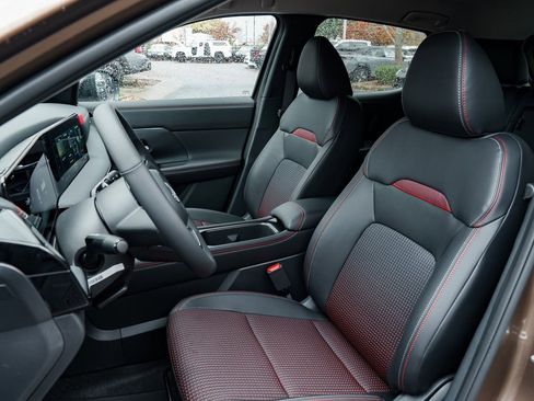 New 2026 Nissan Kicks SR w/ Cold Weather Package image 19