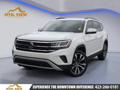 Used 2022 Volkswagen Atlas SE w/ Panoramic Sunroof Package