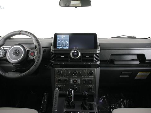 New 2025 INEOS Grenadier Fieldmaster Edition image 6