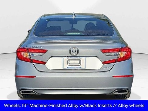 Used 2018 Honda Accord Sport image 5