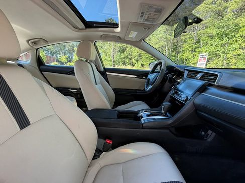 Used 2018 Honda Civic EX image 18