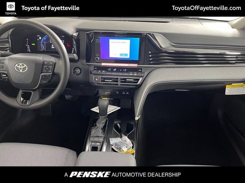 Used 2026 Toyota Camry LE FWD image 17