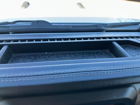 Used 2020 Jeep Wrangler Unlimited Sahara image 14