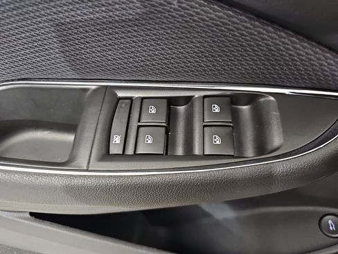 Used 2019 Chevrolet Cruze LT w/ LT Fleet Convenience Package FWD image 30