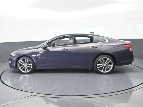 Used 2025 Chevrolet Malibu LT FWD image 3