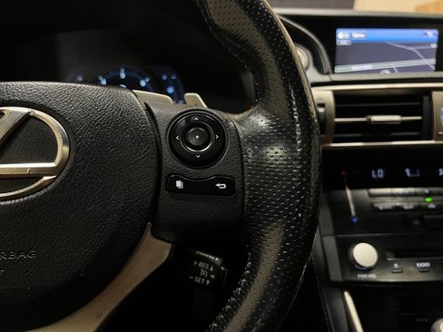 Used 2014 Lexus IS 350 w/ F Sport Package RWD image 29