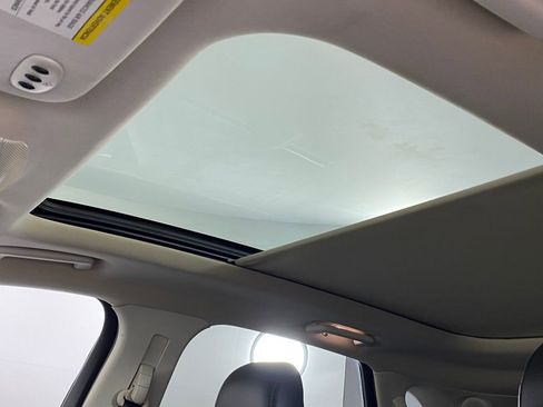 Used 2020 Ford Edge Titanium w/ Equipment Group 301A image 25