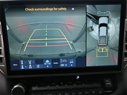 Used 2025 Toyota Tundra Limited image 28