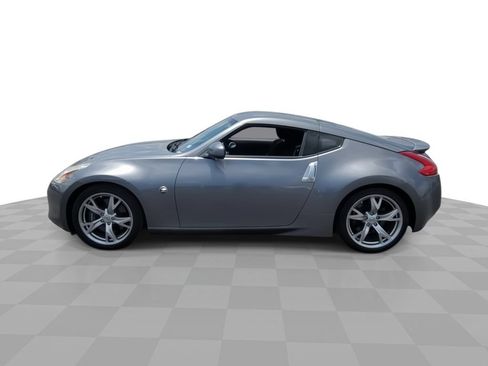 Used 2011 Nissan 370Z Coupe w/ Sport Pkg RWD image 5