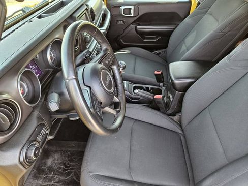 Used 2019 Jeep Wrangler Sport AWD/4WD image 13