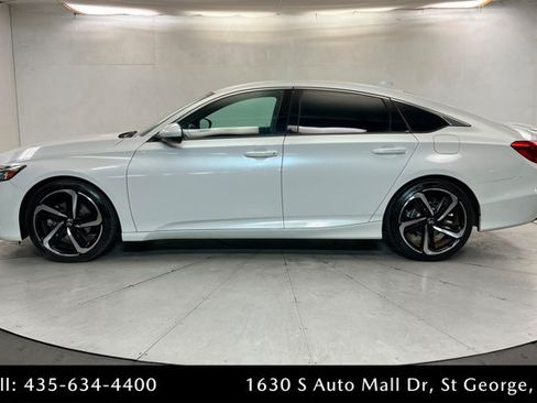 Used 2019 Honda Accord Sport image 2