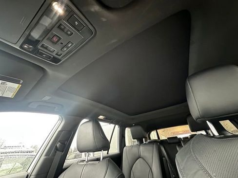 Used 2025 Toyota Grand Highlander AWD Hybrid image 9