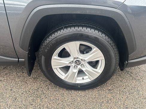 Used 2021 Toyota RAV4 XLE w/ Convenience Package image 42