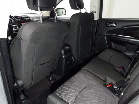 Used 2019 Dodge Journey SE w/ Connectivity Group image 11