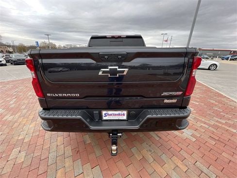 Used 2023 Chevrolet Silverado 1500 ZR2 w/ Technology Package image 32