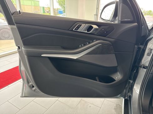 New 2026 BMW X5 xDrive50e w/ Executive Package AWD/4WD image 38