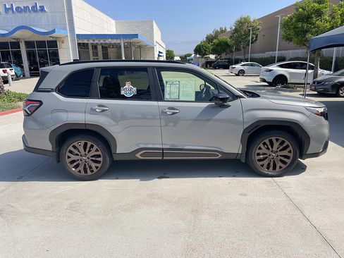 Used 2025 Subaru Forester Sport AWD/4WD image 27