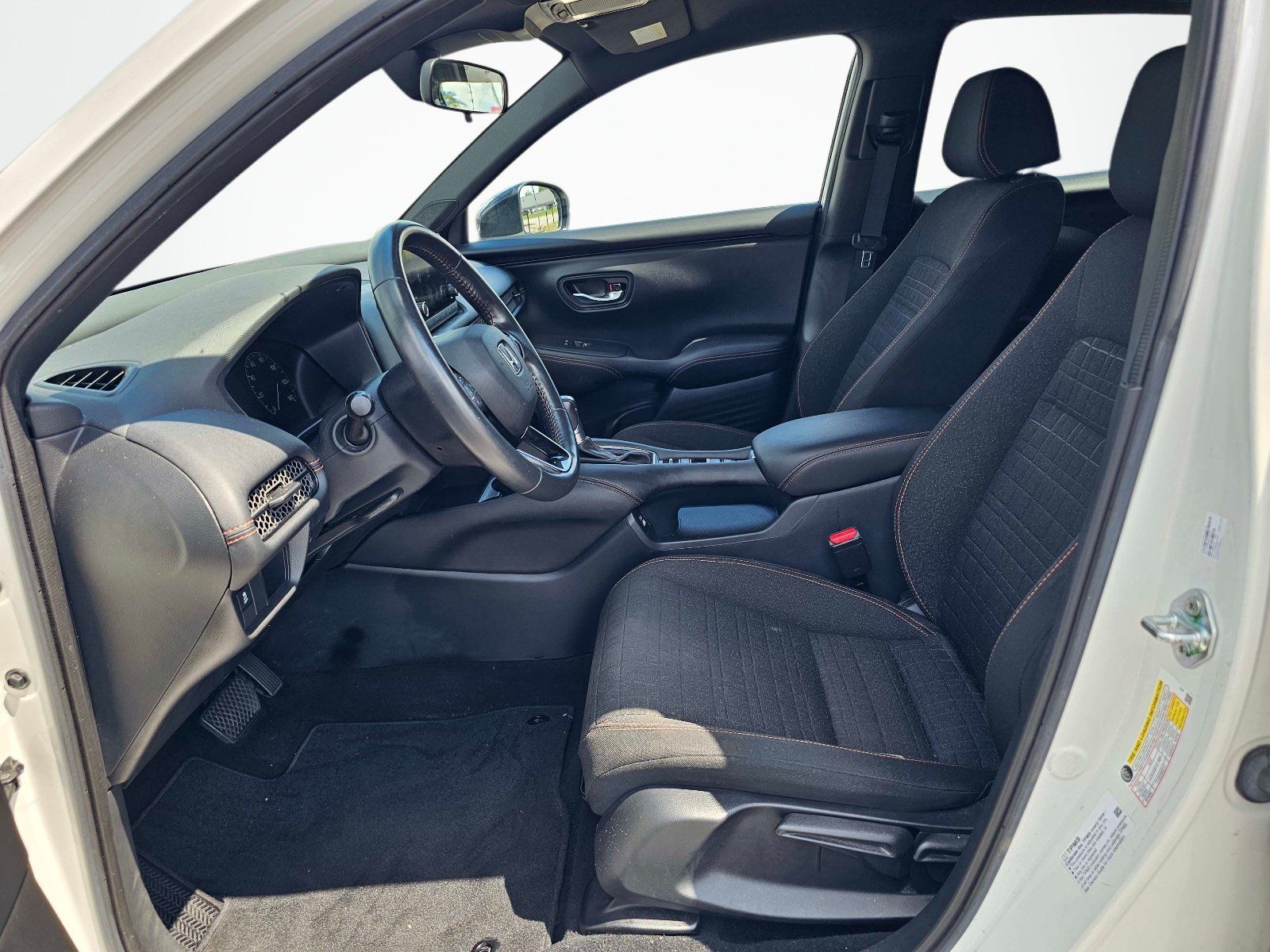 Used 2023 Honda HR-V Sport image 17