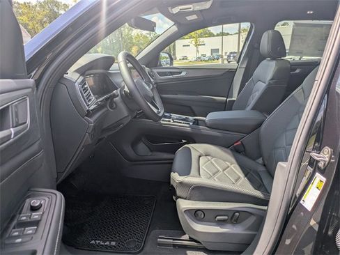 Used 2026 Volkswagen Atlas Cross Sport SE image 22