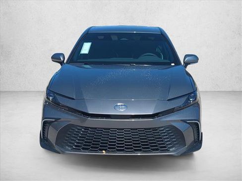 Used 2026 Toyota Camry SE FWD image 2