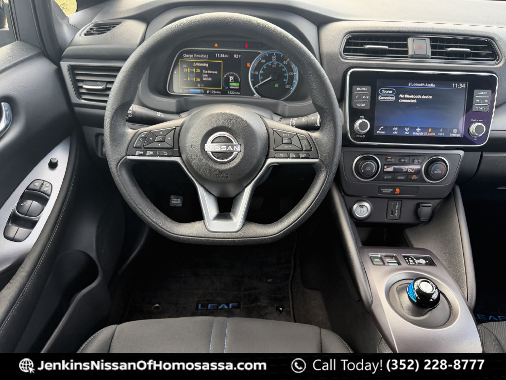 Certified 2025 Nissan Leaf S FWD image 26