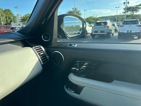 Used 2018 Land Rover Range Rover SV Autobiography Dynamic AWD/4WD image 16
