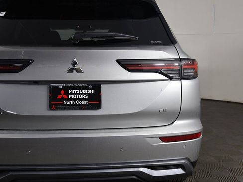 New 2026 Mitsubishi Outlander SE AWD/4WD image 17