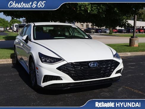 Used 2023 Hyundai Sonata SEL FWD image 3