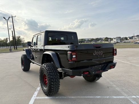 Used 2020 Jeep Gladiator Rubicon w/ Trailer Tow Package AWD/4WD image 3