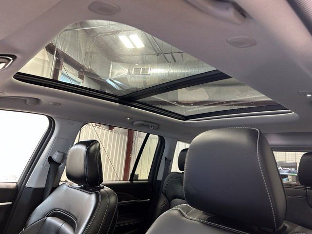 Used 2023 Jeep Grand Cherokee 4WD 4xe image 33